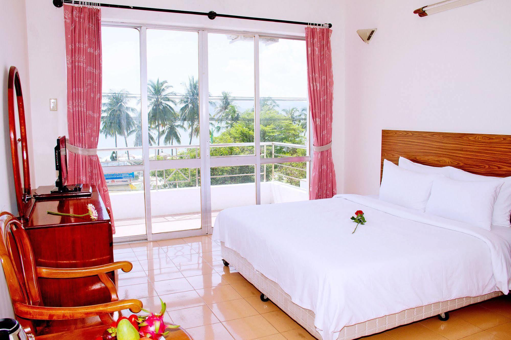 Hotel Aurora Nha Trang Exterior foto
