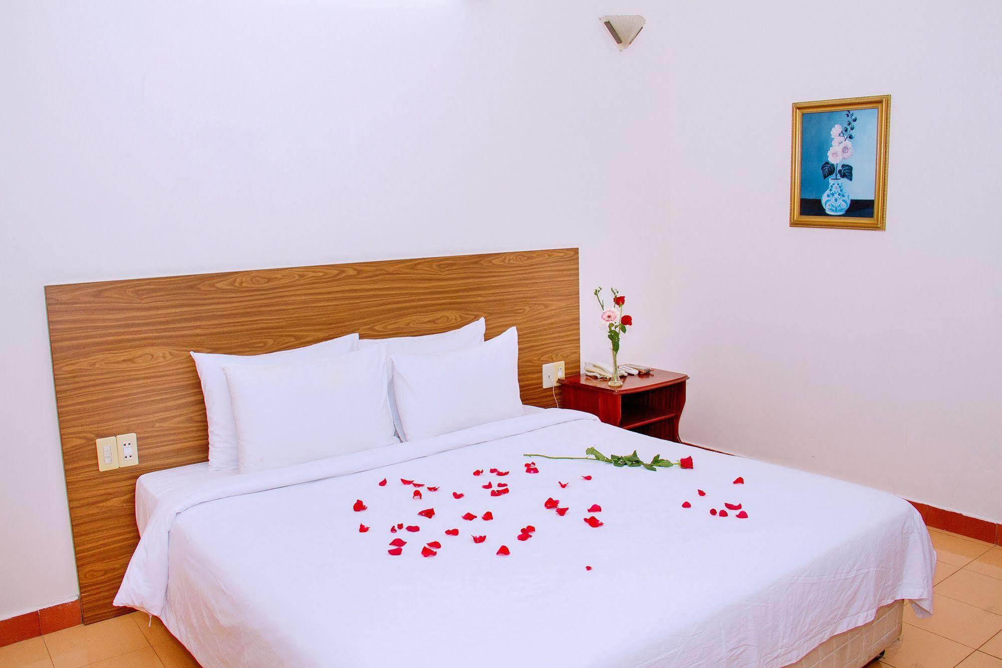 Hotel Aurora Nha Trang Exterior foto
