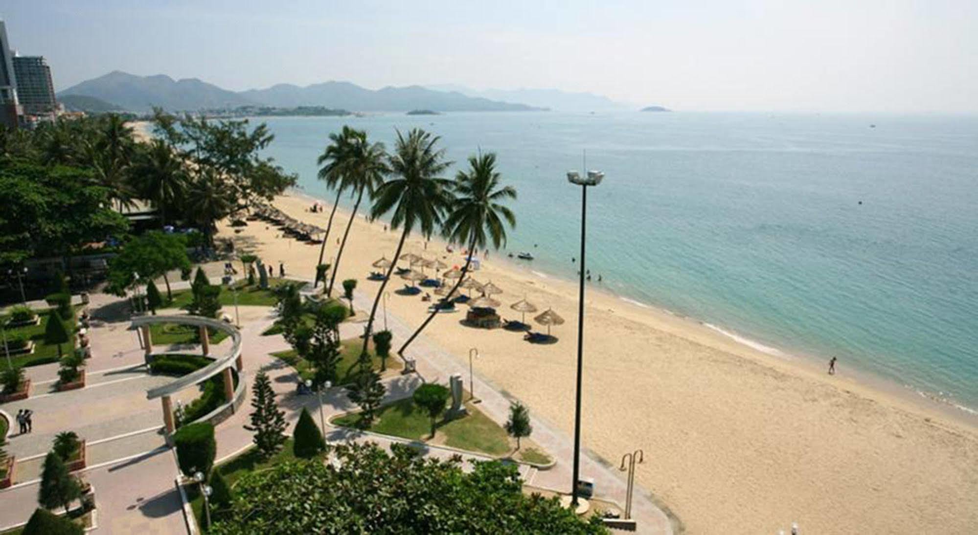 Hotel Aurora Nha Trang Exterior foto